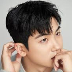 Hyungsik gallery image