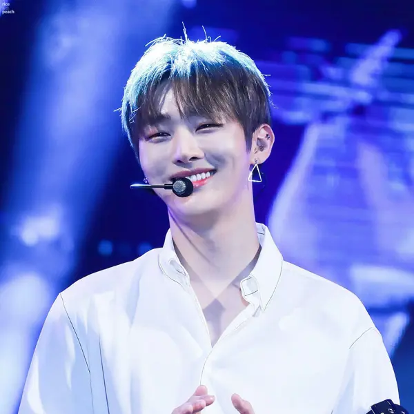 Jisung gallery image