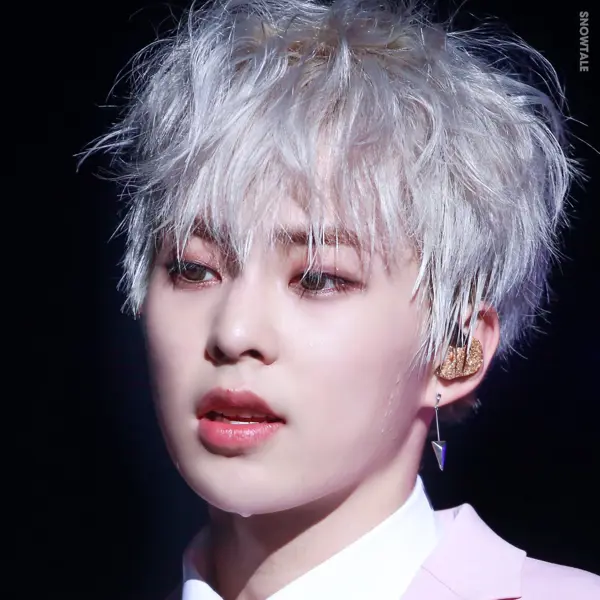 Xiumin gallery image