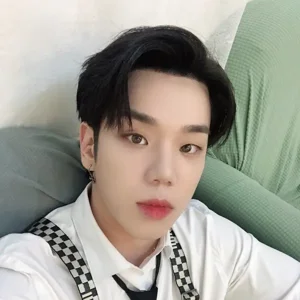 Kim Byeongkwan gallery image