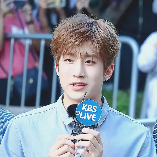 JinJin gallery image