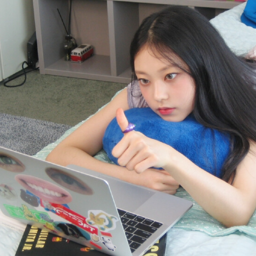 Haerin gallery image