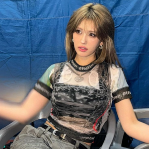 Jeon Somi gallery image