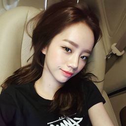 Hyeri gallery image