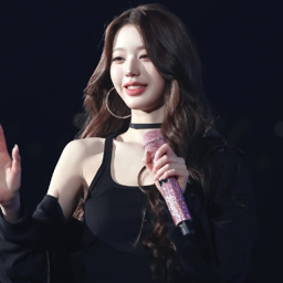 Wonyoung gallery image