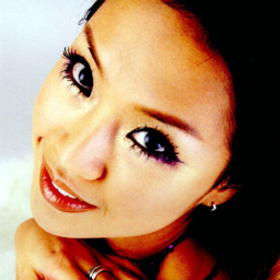 Baek Ji-young gallery image