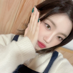 Hyunbin gallery image