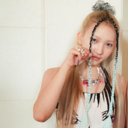 Yeonjung gallery image