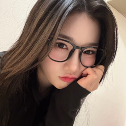 Kim YooYeon gallery image