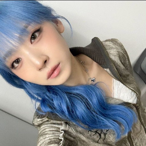 Jisoo gallery image
