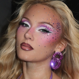 Zara Larsson gallery image