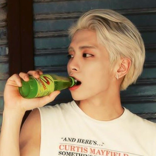 Jonghyun gallery image