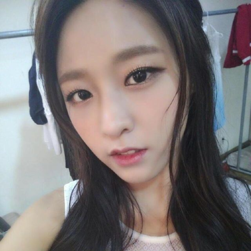 Seolhyun gallery image