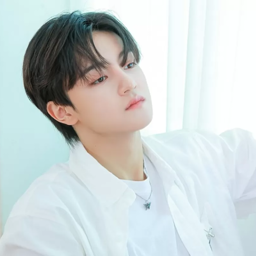 Hikaru gallery image