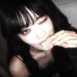 Minnie gallery image