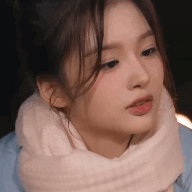 Sullyoon gif