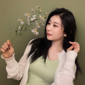 Chaeyeon gallery image