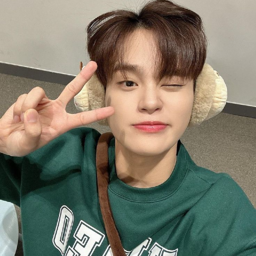 Daehwi gallery image