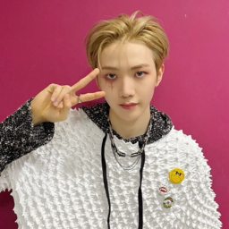 Hyunbin gallery image