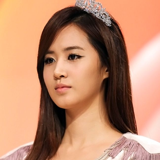 Larawan sa gallery ni Yuri