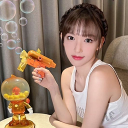 Cheng Xiao gallery image