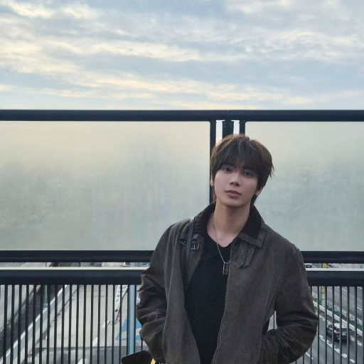 Larawan sa gallery ni Taehyun