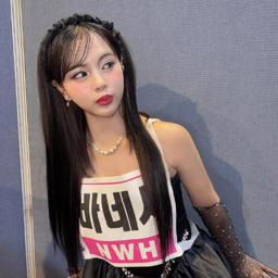 Vanesya gallery image