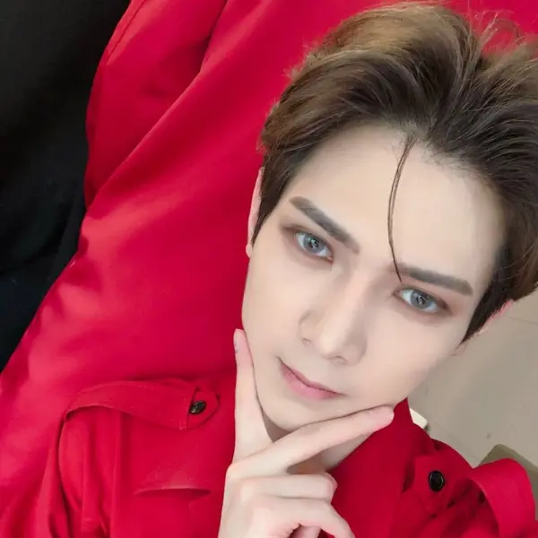 Yeosang gallery image