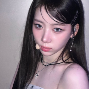 Hong Hyeju gallery image