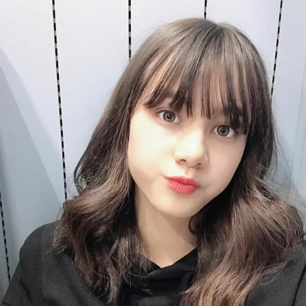 Nina gallery image