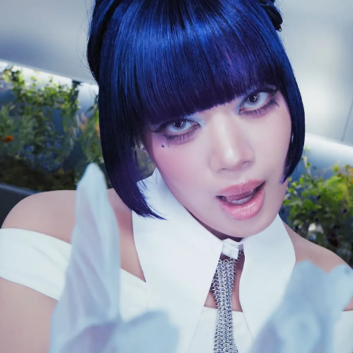 Naoko gallery image