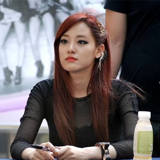 Gambar galeri Jooyeon