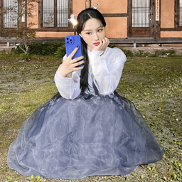 Siyeon gallery image