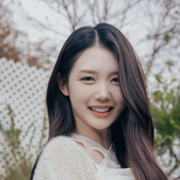 Gong YuBin gallery image