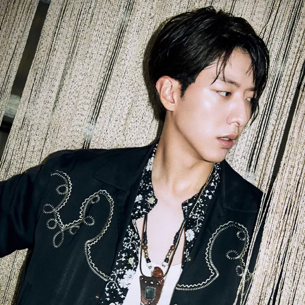 Gambar galeri Lee Jungshin