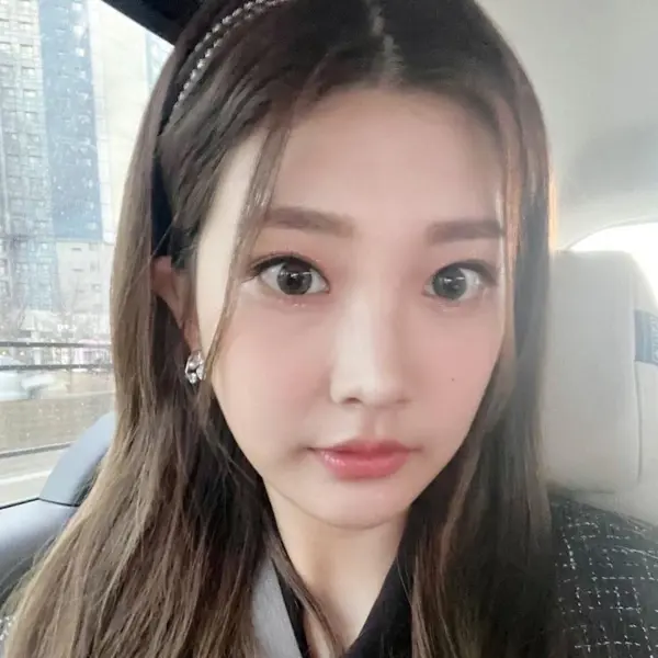 Minseo gallery image