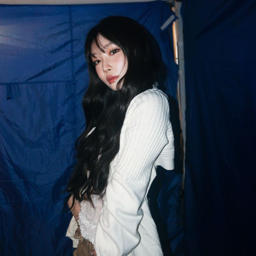 Chungha gallery image