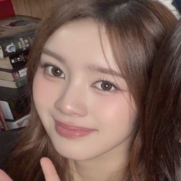 Elisia gallery image