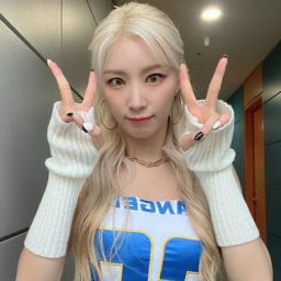 Wooah(우아) gallery image