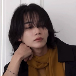 Jeonghan gallery image