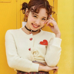 Nayeon gallery image