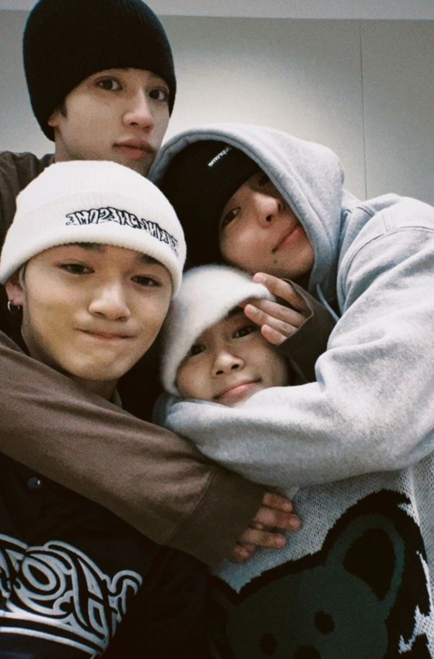 Wolf Howl Harmony photo