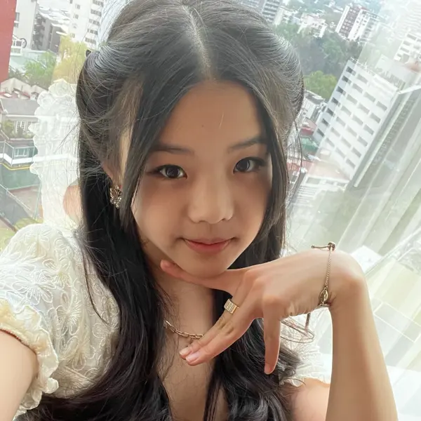 Kaylee gallery image