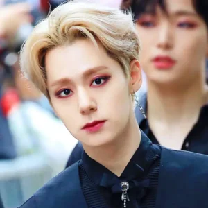 Hwanwoong gallery image