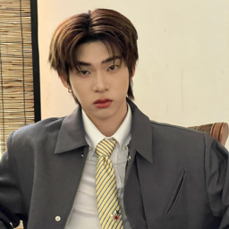 TeeTee gallery image