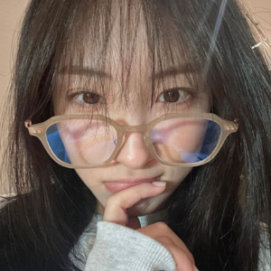 Eunseo gallery image