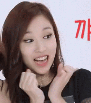 Mina gif