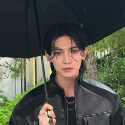 Yeosang gallery image