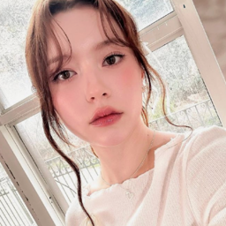 Chanelle Moon gallery image