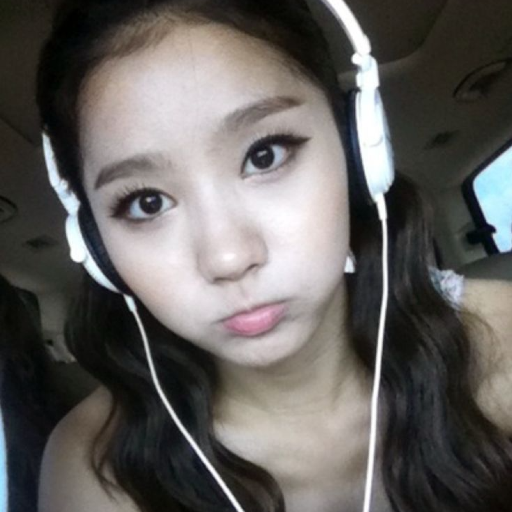 Yooyoung galerijafbeelding